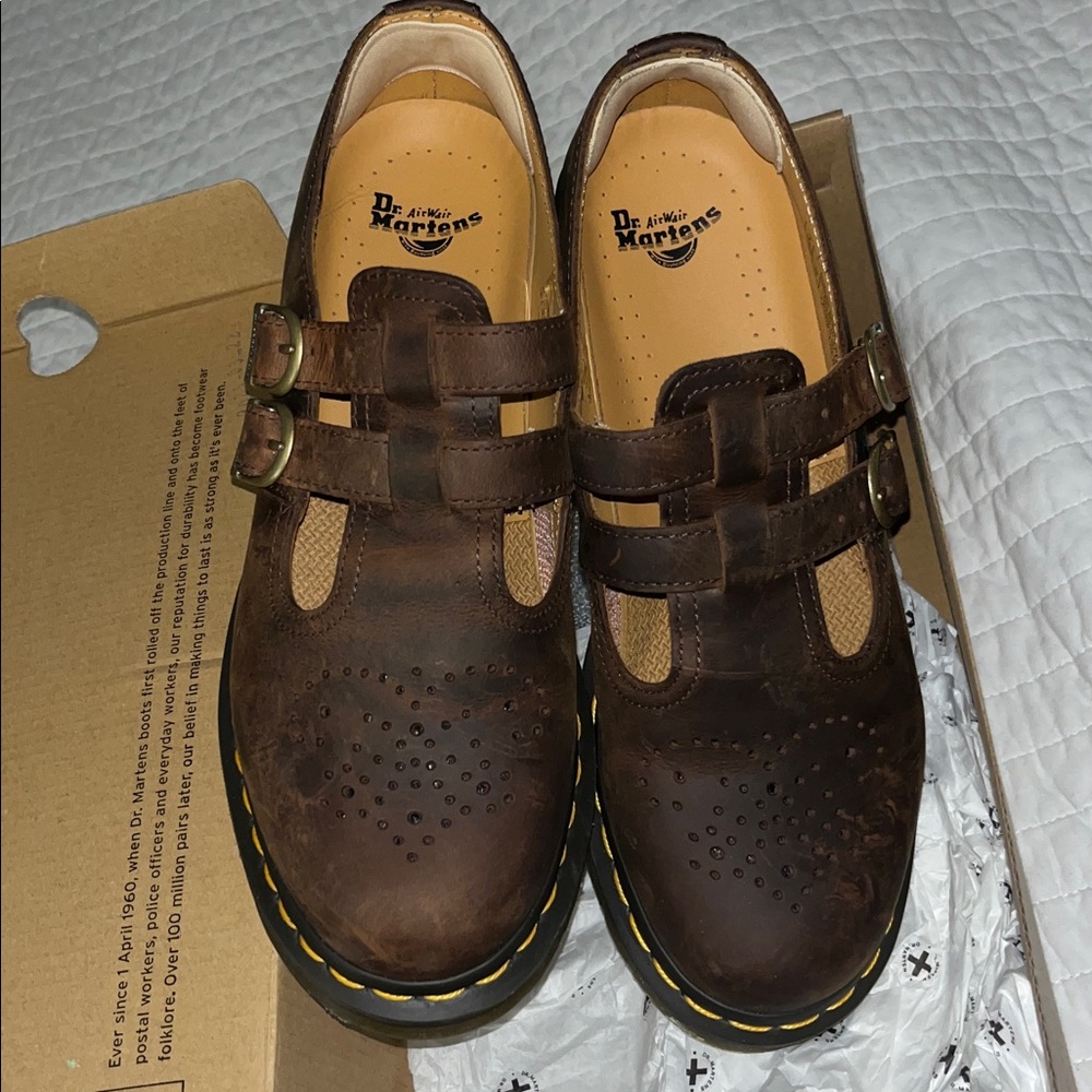 Dr.Martens Mary Jane 8065 Chocolate Brown
